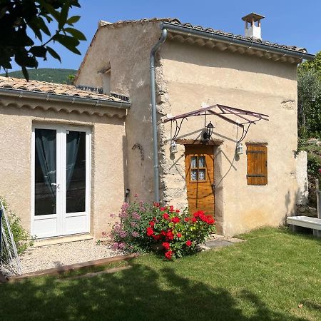 Cabanon Entoure De Montagnes Et D'Oliviers Villa Nyons Eksteriør bilde