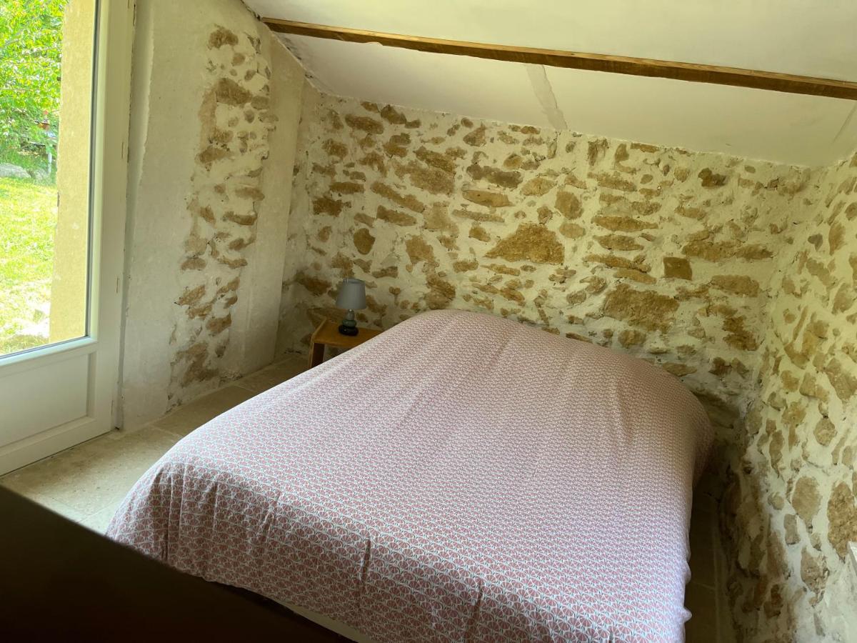 Cabanon Entoure De Montagnes Et D'Oliviers Villa Nyons Eksteriør bilde